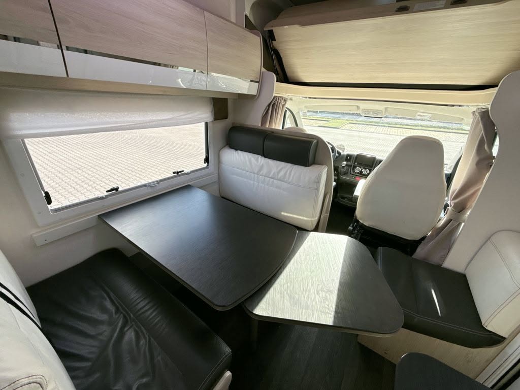 Camping-car Challenger C 394 GA Climate AHK 400 LiFePo NAV – Image 4