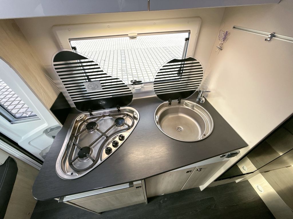 Camping-car Challenger C 394 GA Climate AHK 400 LiFePo NAV – Image 6